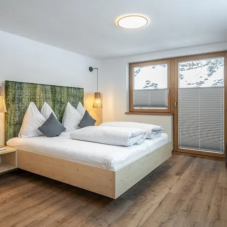 בית הארחה Haus Gstrein אוברגורגל